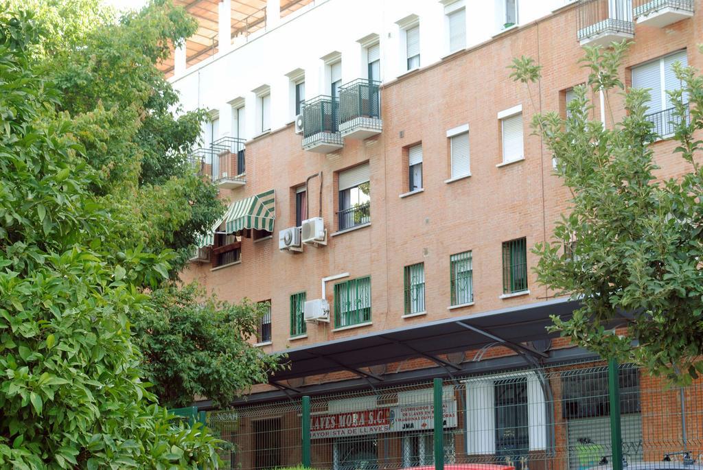 Triana Home & Free Parking Sevilla Exteriör bild